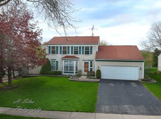1160 Greenridge Ave, Algonquin, IL 60102