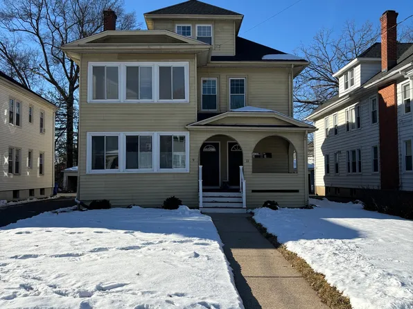 9 Bretton Rd Floor 2, West Hartford, CT 06119