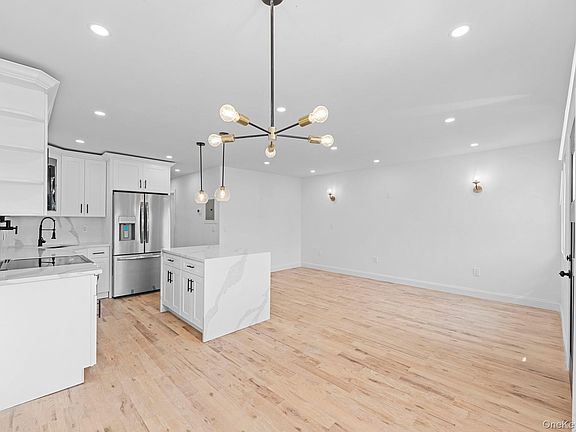 5th image of 1519 Remsen Avenue