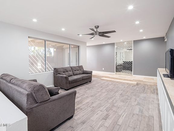 4th image of 7405 W VILLA THERESA Drive