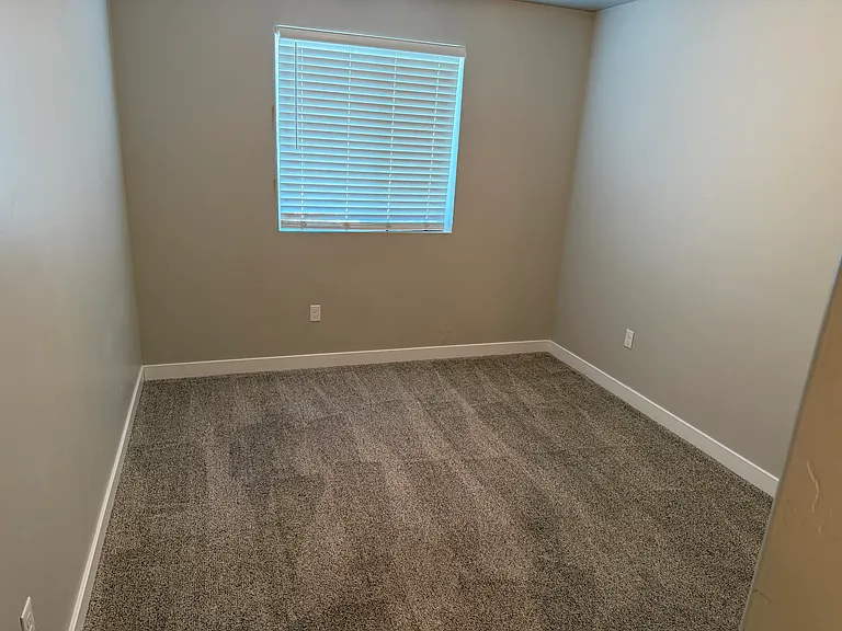 1138 S 1740 W — Photo 17