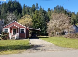 88108 River View Ave, Mapleton, OR 97453