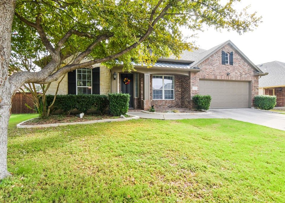 1st image of 2433 Thunderbrook Dr
