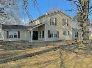 17549 Wild Horse Creek Rd, Chesterfield, MO 63005