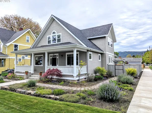 702 O Ave, La Grande, OR 97850