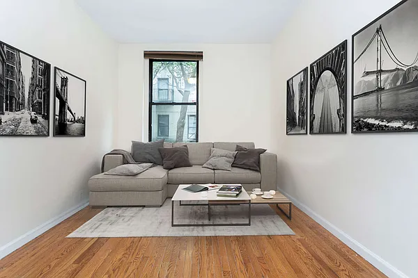 Rented by Compass | media 9