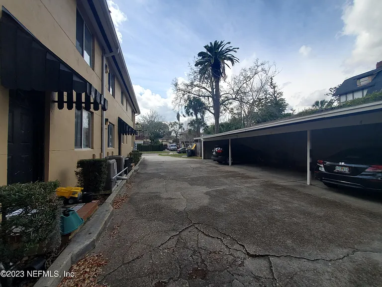 2159 Riverside Ave #1 — Photo 19
