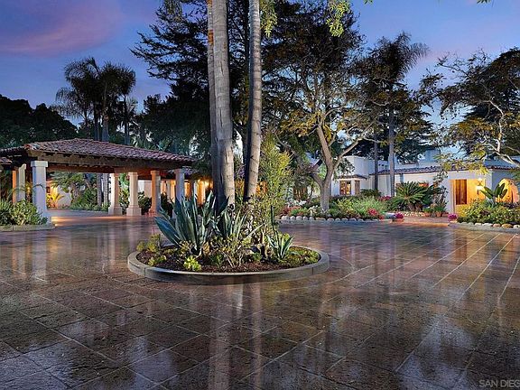 3rd image of 6525 Lago Lindo