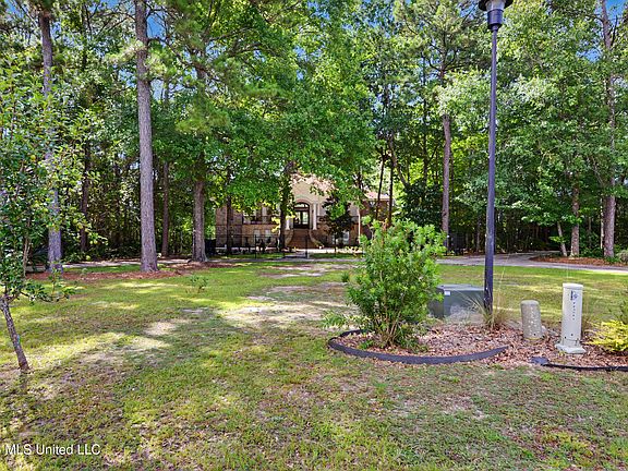 2nd image of 2308 Pointe Of View Dr
