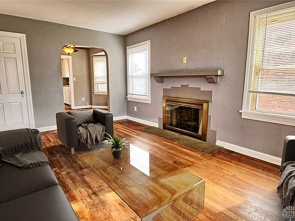 4th image of 1616 Fauver Ave
