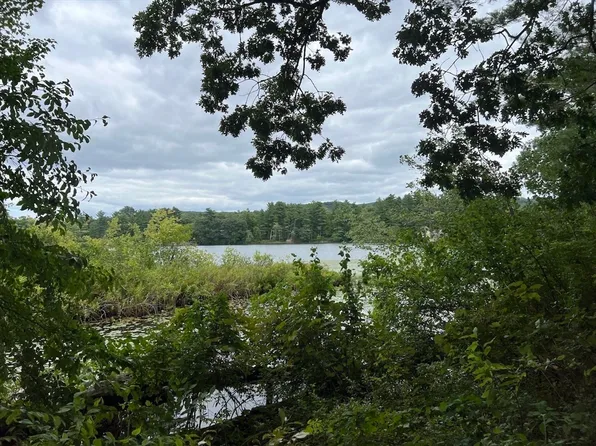 16 Davis St, Westfield, MA 01085