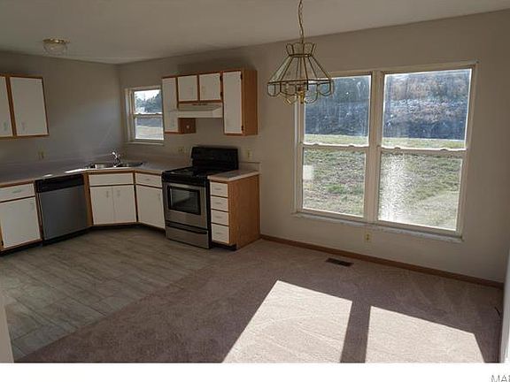 4th image of 113 Grand Central Dr
