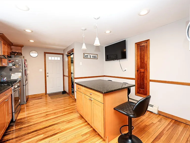 65 Clifford St #2 — Photo 20