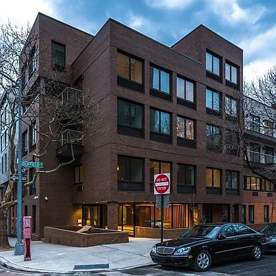 Rented by Nooklyn NYC LLC | media 111