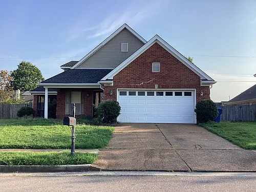 1580 Siskin Dr Photo 1