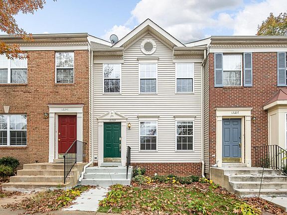 2nd image of 12239 Harbor Town Cir