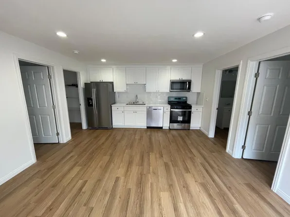 1807 9th St #E, Santa Monica, CA 90404