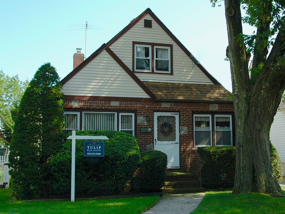 1st image of 79 Iris Ave