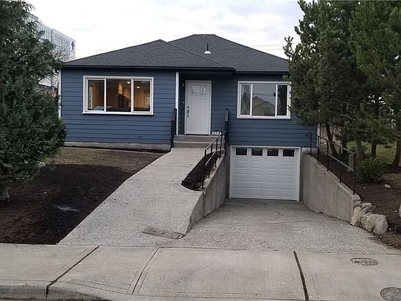2nd image of 1216 Lombard Ave