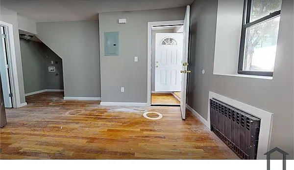 398 Saint Marks Pl #1 — Photo 2