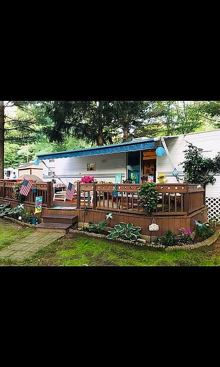 Nice, large deck