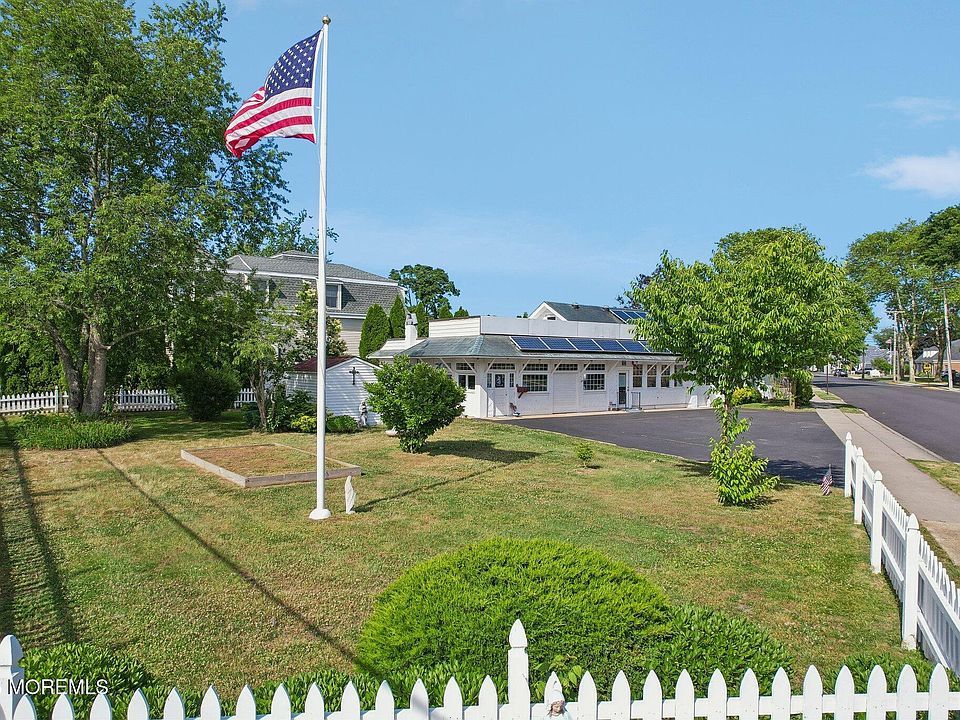 1st image of 608 Brighton Avenue