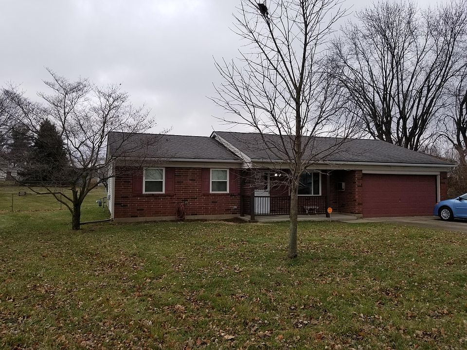 1st image of 20 Maureen Dr