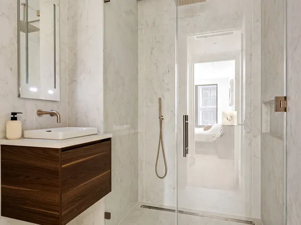 1025 Pacific Street image 5 of 6