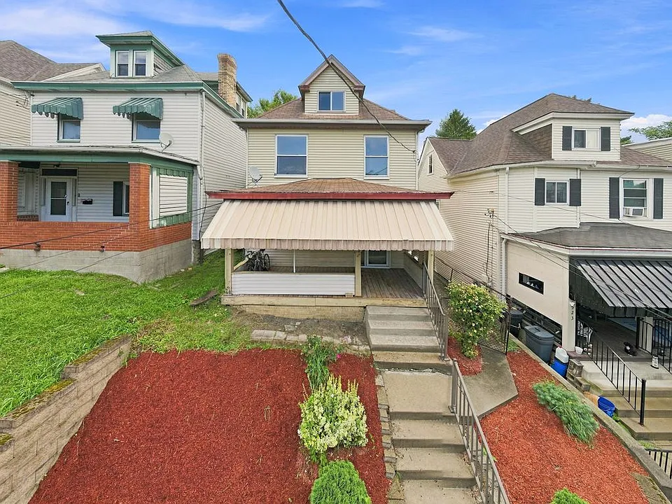 1521 Rockland Ave