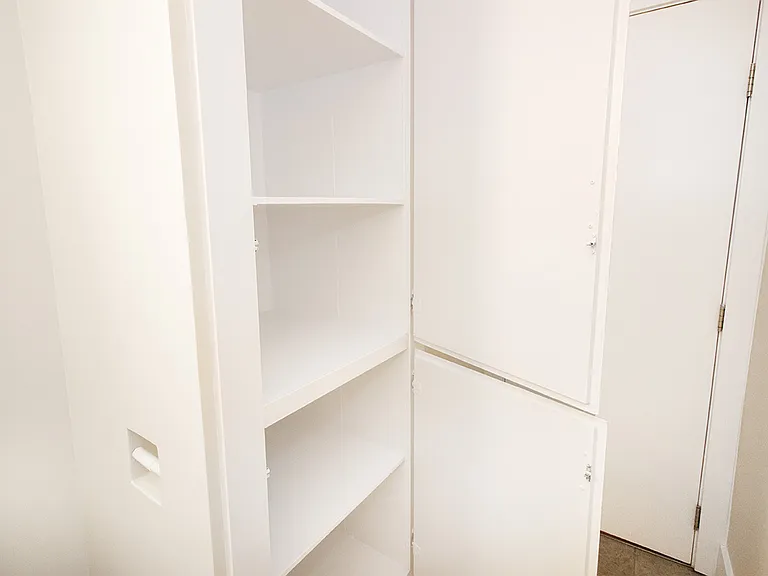 321 Enfield Cres #3 — Photo 20