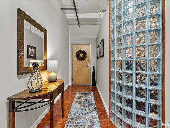 2nd image of 1619 Washington Ave #303