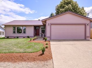 394 SW Ash St, Willamina, OR 97396