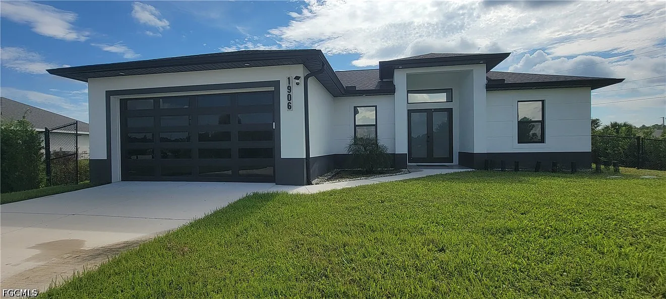 3 bed, 2.0 bath, 1633 sqft, $2,600 — Photo 1