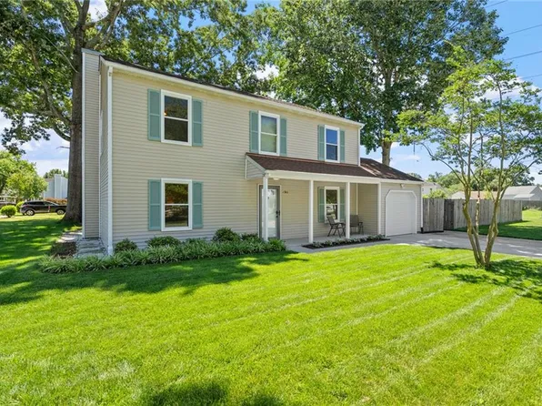 1960 Country Manor Ln, Virginia Beach, VA 23456