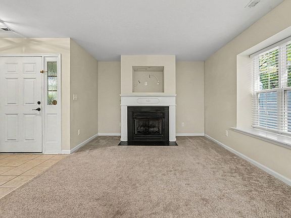 3rd image of 1327 Legacy Greene Ave