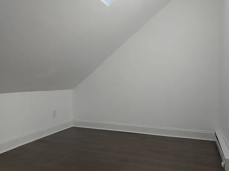 303 E Broad St #3 — Photo 13