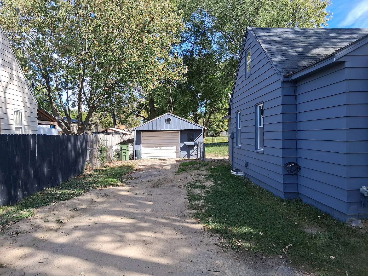 2 bed, 844 sqft, $1,200 — Photo 4