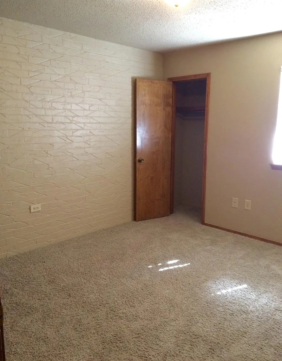 2 bed, 900 sqft, $895 — Photo 4