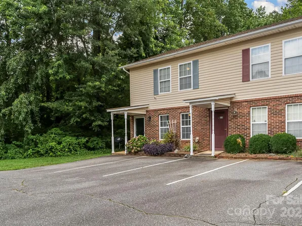 1533 20th Ave NE, Hickory, NC 28601