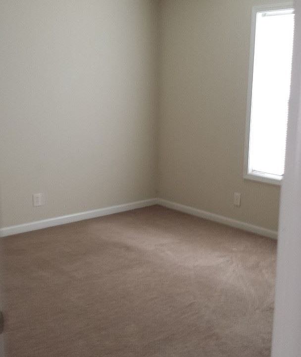 2nd image of 253 Executive Ave APT 2D
