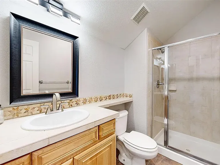 2nd floor bathroom