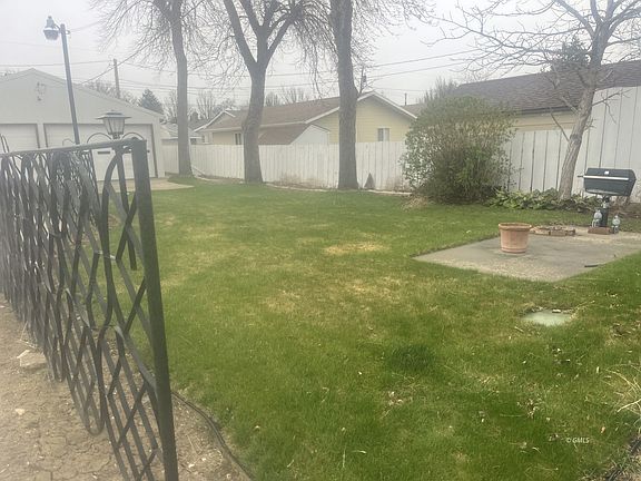 5th image of 1412 N River Ave