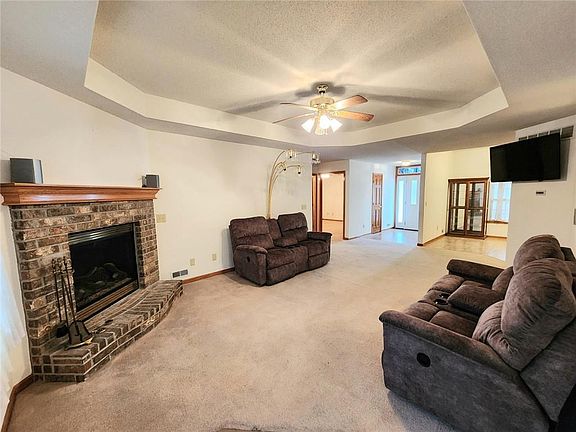 3rd image of 2801 Station Ave