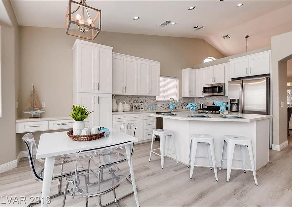 1st image of 3337 Alcudia Bay Ave