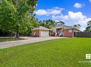 8905 Bay Point Dr, Elberta, AL 36530