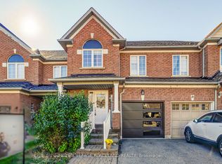 14 Oglevie Dr, Whitby, ON L1R 2Y4