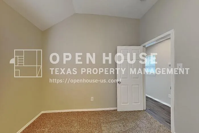 20214 Stone Falls Ct — Photo 12