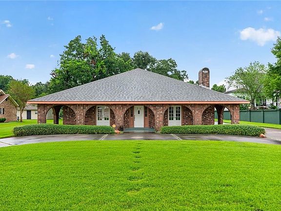 3rd image of 25 Manor Ln