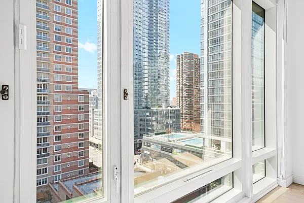 Rented by REAL New York | media 4