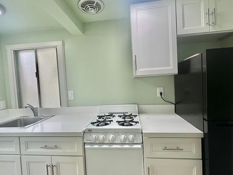 placement-1423Central — Photo 9